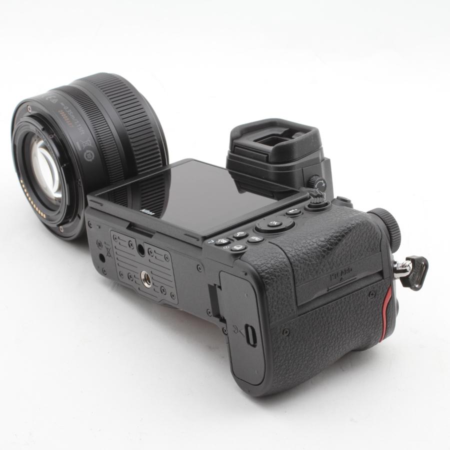 ニコン（Nikon） 【ショット数209回】Nikon Z5 レンズキット NIKKOR Z