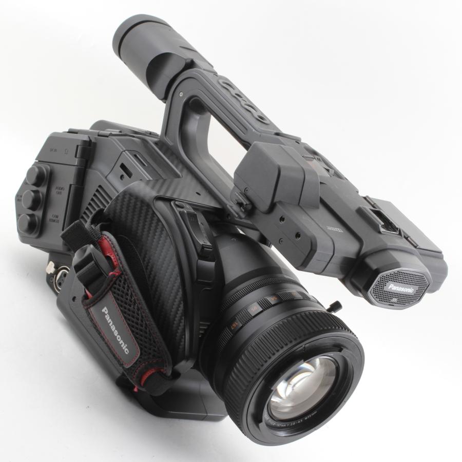 Panasonic AG-DVX200 4Kビデオカメラ Panasonic AG-DVX200 4K Camcorder | Wex Photo Video