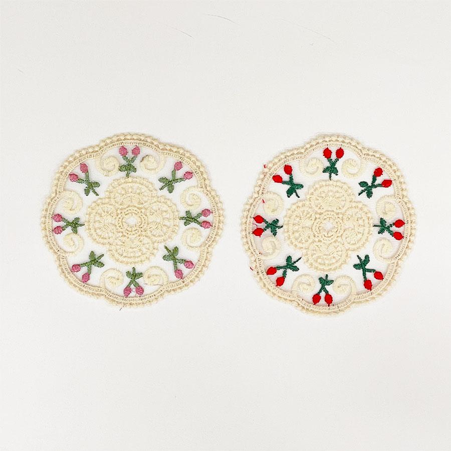 レースコースター さくらんぼ刺繍 ホワイト系 ベージュ系 直径12cm
