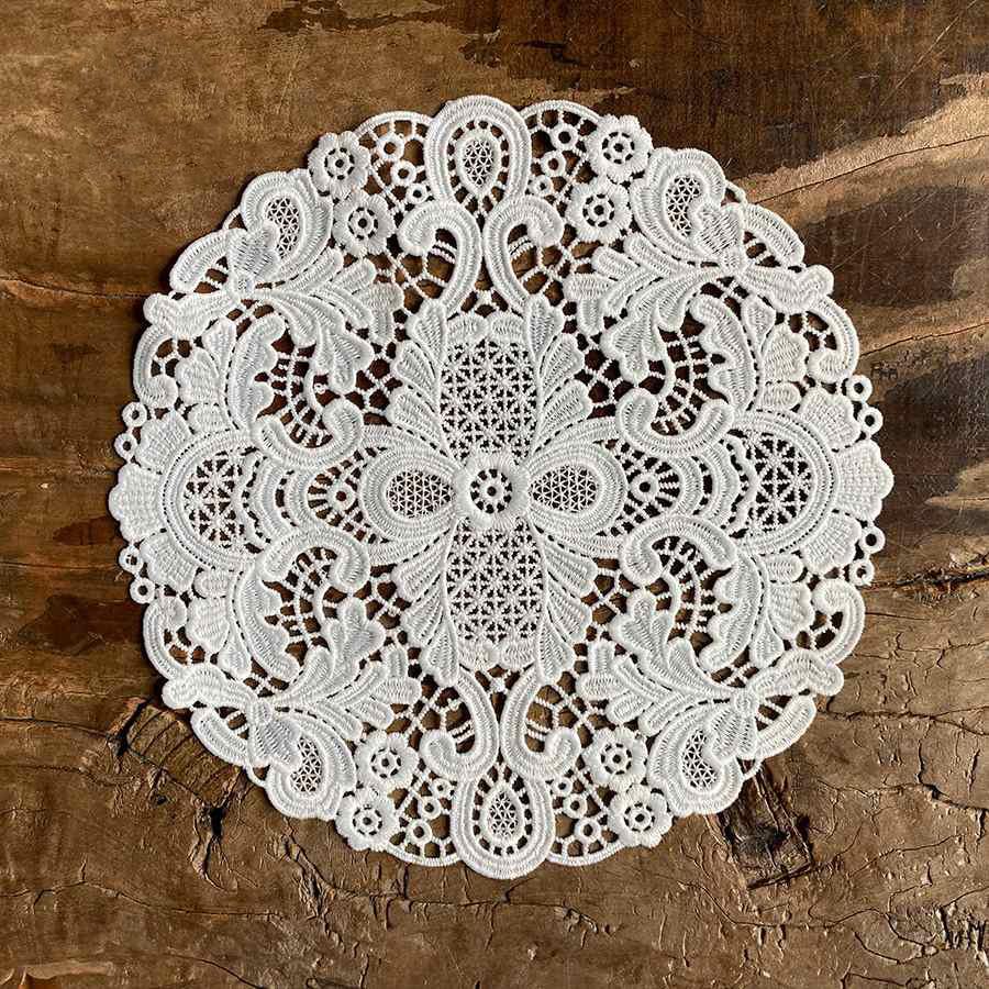 Spitzen Classic 2サイズ展開 ドイリー 直径20cm 花瓶敷き レース 花柄