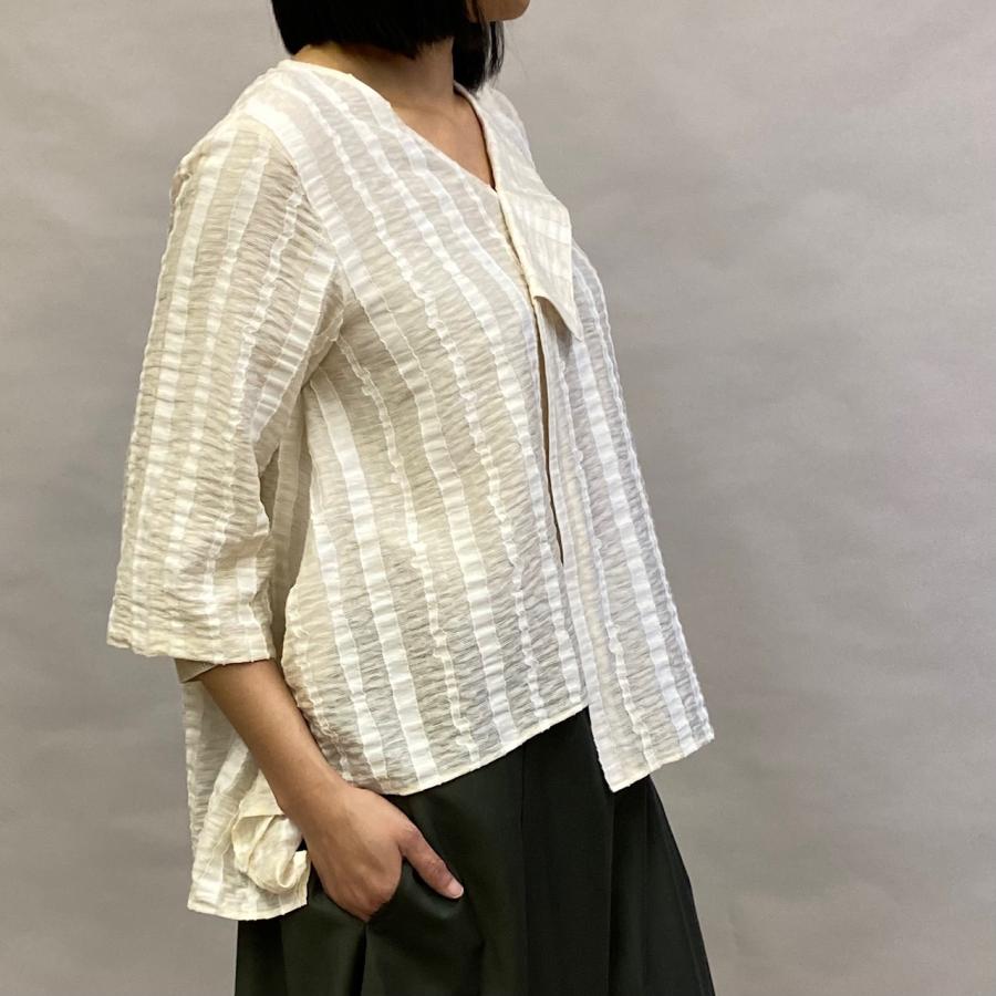 ランダムストライプ ジャガード Vネック シャツ 半袖 レディース トップス 春 夏 ヨシヨシ Yoshi Yoshi by pj |  | 14