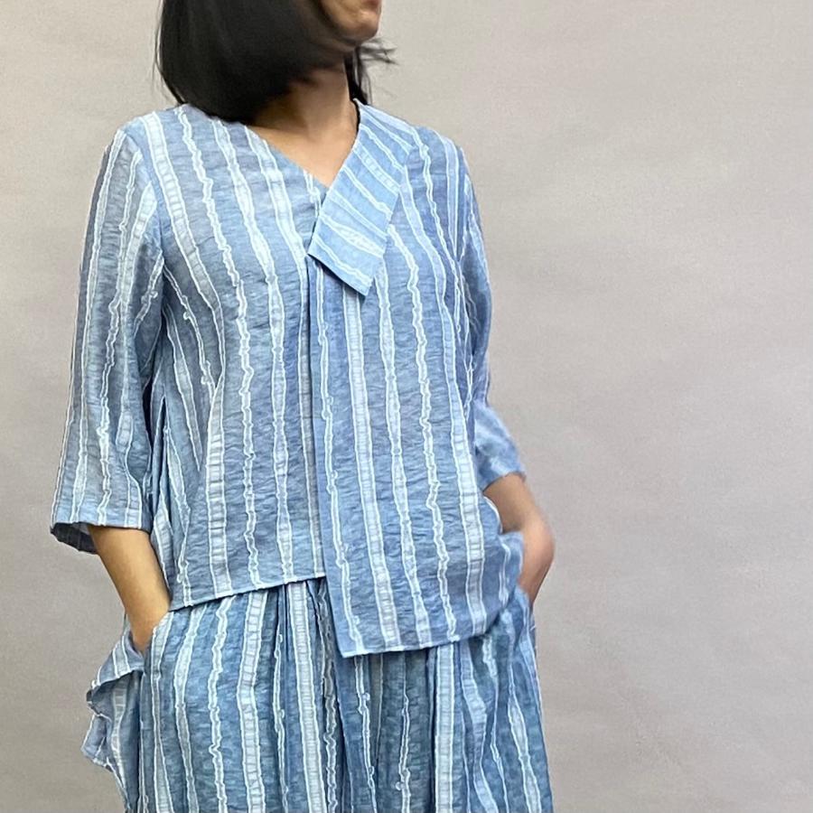 ランダムストライプ ジャガード Vネック シャツ 半袖 レディース トップス 春 夏 ヨシヨシ Yoshi Yoshi by pj |  | 08