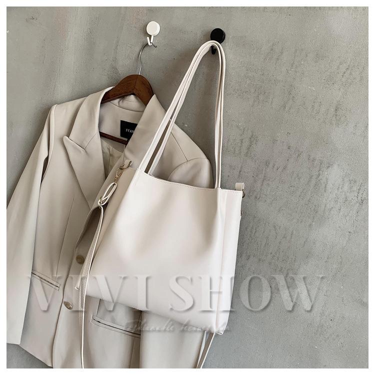 かばん レディース ショルダーバッグ 軽量トートバッグ 肩掛け 手持ち