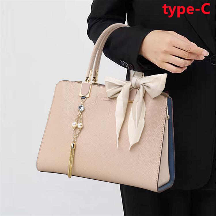 新作 本革 ショルダーバッグ レディース 斜めがけ 2way ハンドバッグ