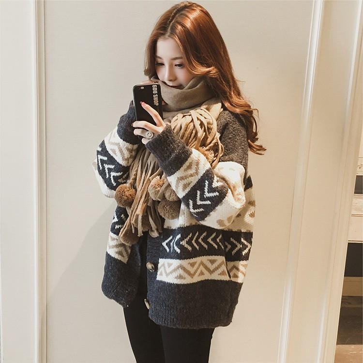 ニットカーディガン レディース ショート丈 Vネック オルテガ柄