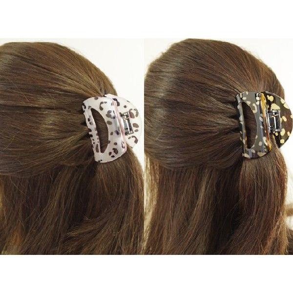 ヘアクリップ 小サイズ ヒョウ柄 プリント 中抜き バンス