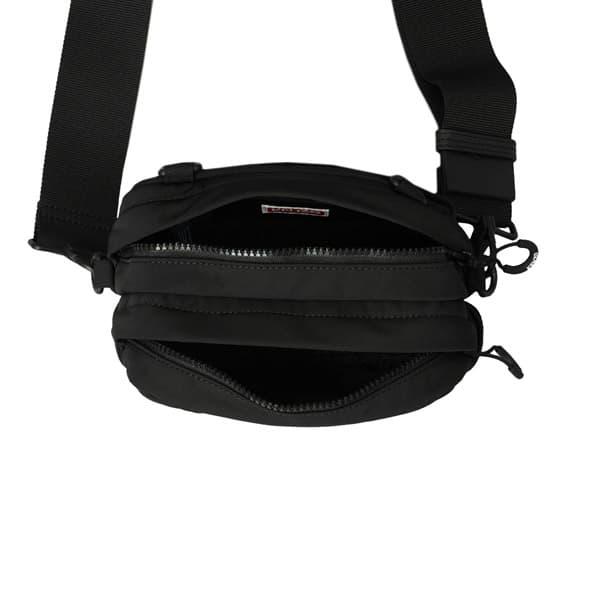 美品　KENZO ボディバッグ ブラック ロゴ入り KENZO ケンゾー ボディバッグ Varsity Embroidered Belt Bag