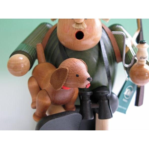 ドイツ　煙出し人形 KWO社　パン屋　お香セット 煙だし人形 パン屋さん（お香台）ドイツ伝統の木製品 コーン型のお香用