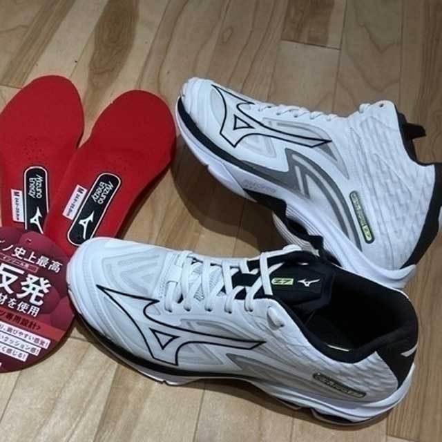 MIZUNO（ミズノ） 即日発送 バレーボールシューズ ウエーブ