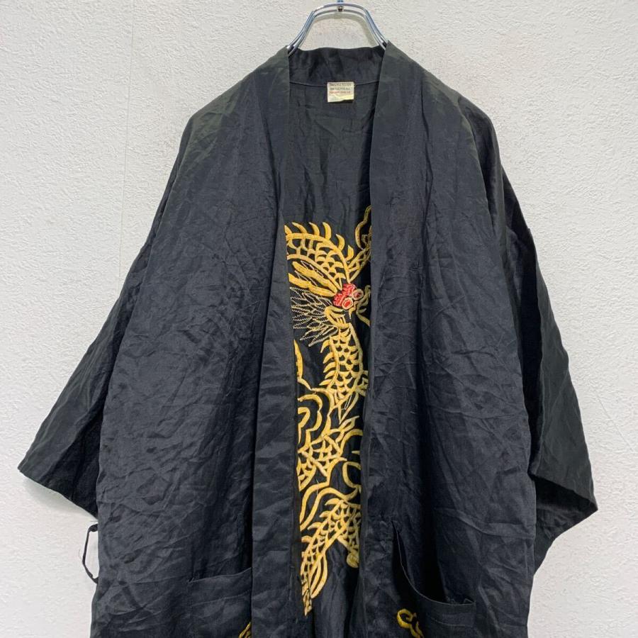 チャイナガウン XL〜 ブラック ゴールド 香港製 羽織り バック刺繍 