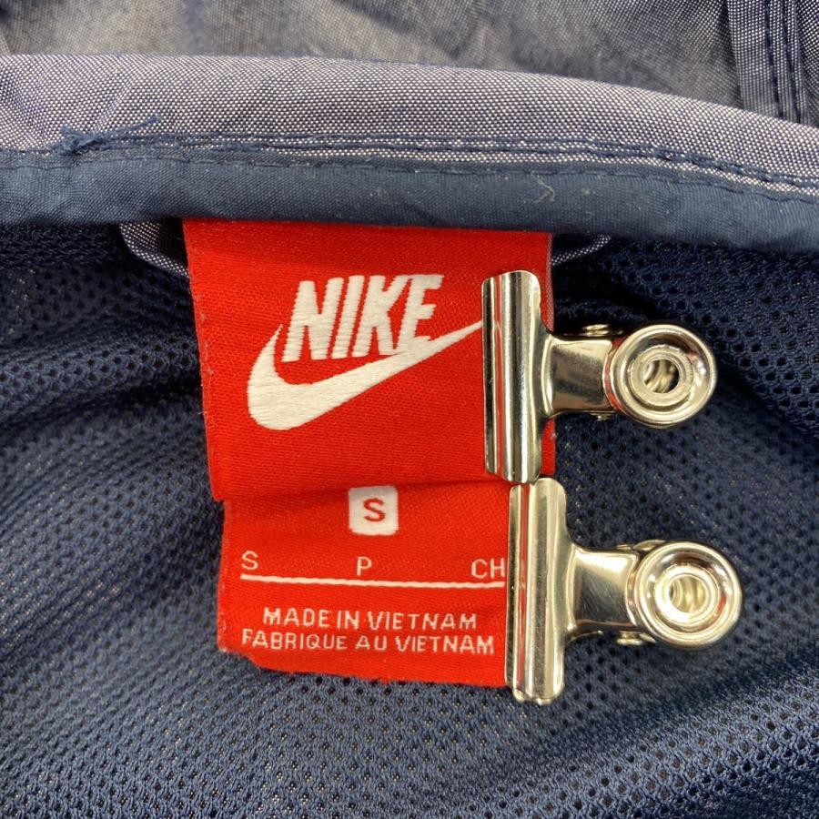 NIKE ナイロンジャケット Sサイズ ナイキ ナイロンパーカー スポーツ