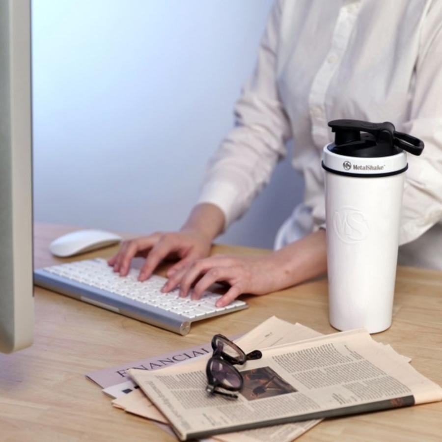 シェーカー タンブラー プロテイン ボトル 保温 保冷 900ml メタル
