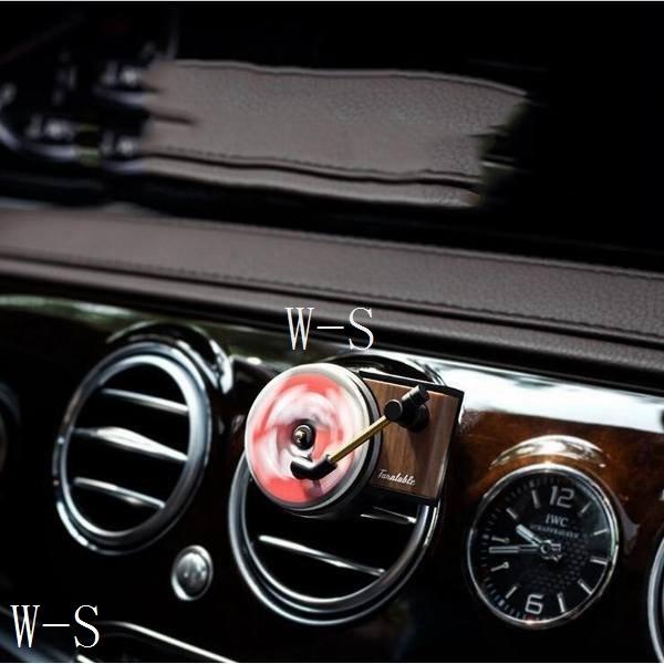 車用ディフューザー芳香剤置き型クリップエアコン吹き出し口蓄音機式詰め替え用チップ3枚付プロペラ車内用 Ws501faa19b50 W S Shop 通販 Yahoo ショッピング