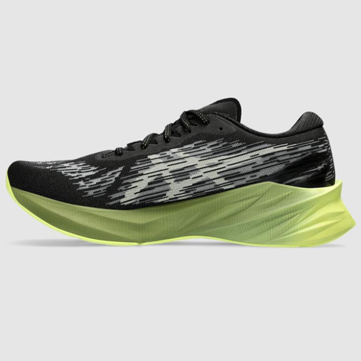 すぐ購入可 26㎝新品　NOVABLAST 3　ノヴァブラスト 3　ノバブラスト ASICS（アシックス） ランニングシューズ メンズ スタンダードラスト