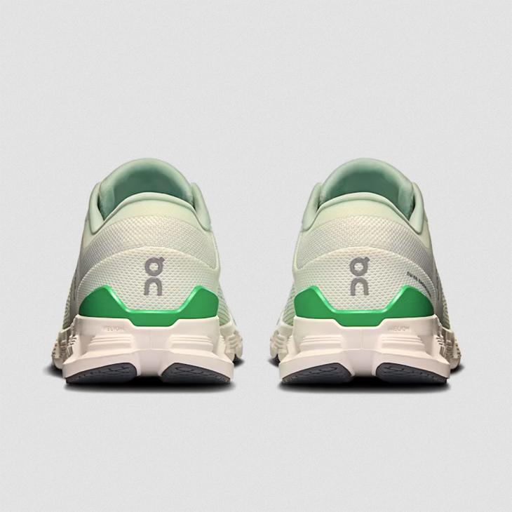 クラウド オン トレーニングシューズ レディース On エックス 4