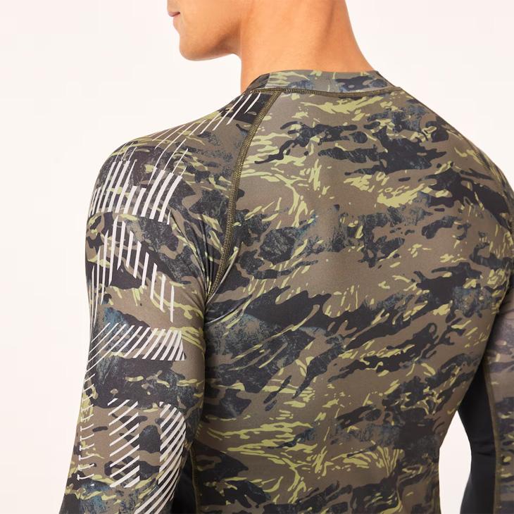 OAKLEY（オークリー） ラッシュガード 長袖 メンズ プルオーバー 無地