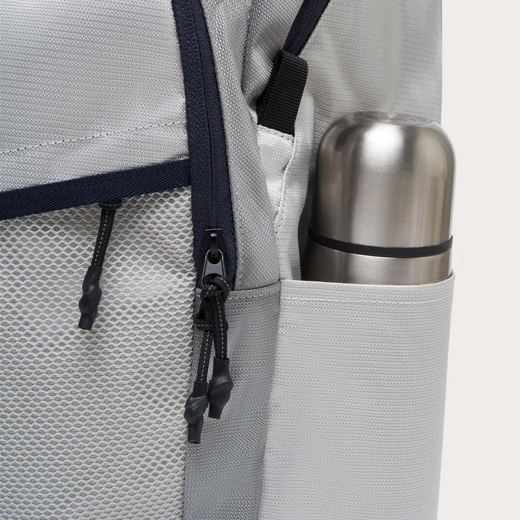 OAKLEY（オークリー） リュックサック 28L メンズ レディース バッグ