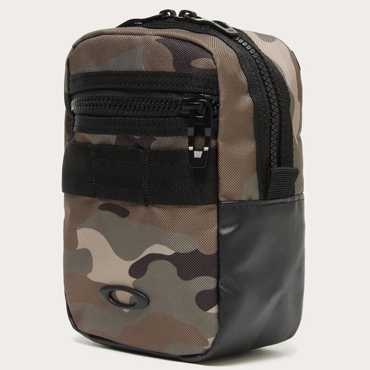OAKLEY（オークリー） ショルダーバッグ 1.5L メンズ レディース
