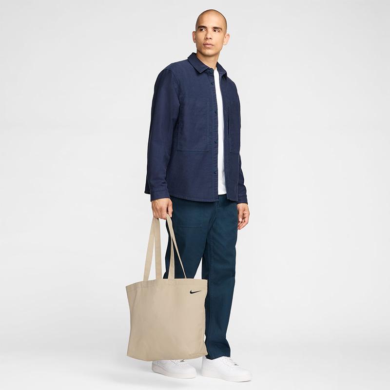 NIKE（ナイキ） トートバッグ 22L メンズ レディース かばん