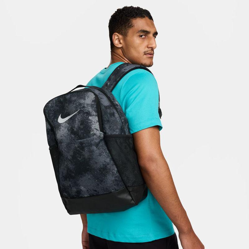 ナイキ ブラジリア M バックパック　リュック　レオパード柄 NIKE(ナイキ) / リュック/ブラック/黒/レオパード/ヒョウ柄/ロゴ