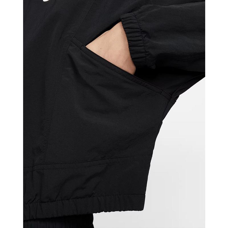 NIKE（ナイキ） ナイロン ジャケット クロップド丈 レディース