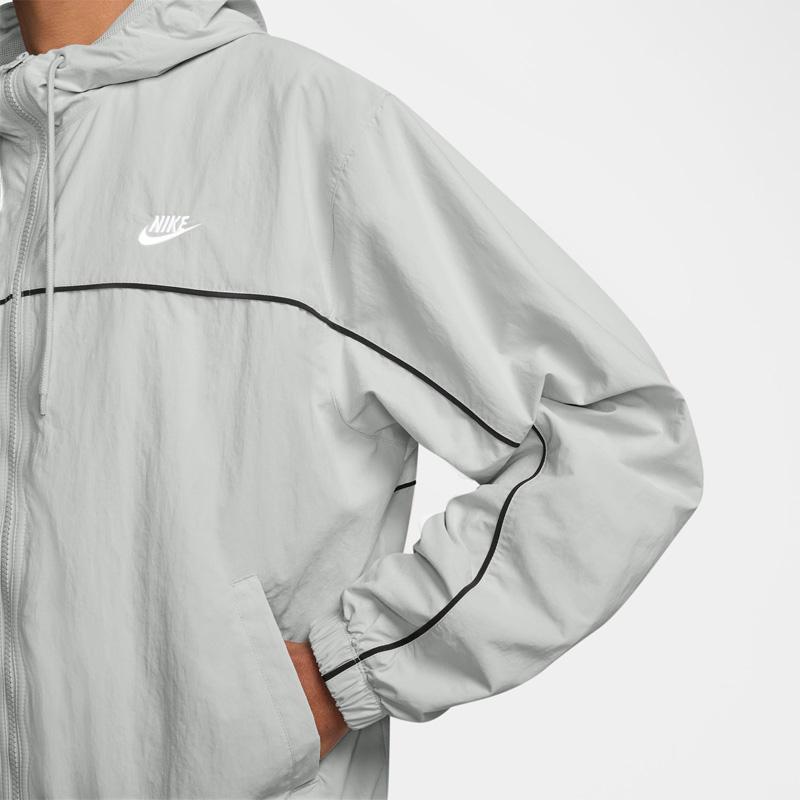 NIKE（ナイキ） ウィンドブレーカー メンズ クラブ アスリート