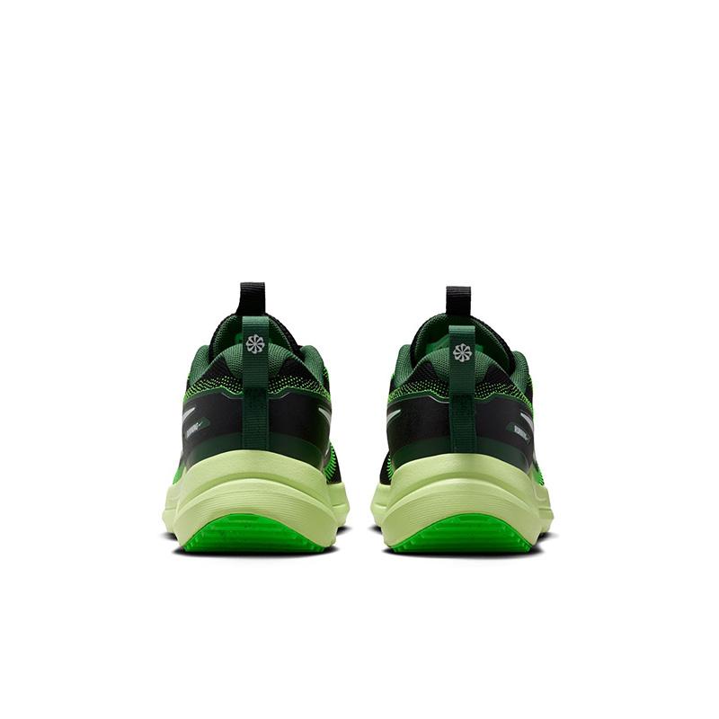 NIKE（ナイキ） ジュニア スニーカー ランニングシューズ コズミック
