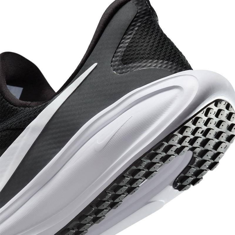 NIKE（ナイキ） 手を使わずにサッと履ける ランニングシューズ メンズ