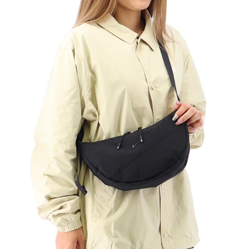NIKE（ナイキ） ショルダーバッグ 半月型 4L NIKE オーラ クレセント