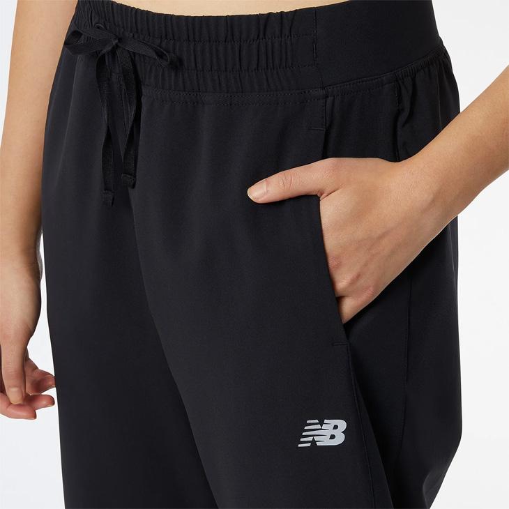 New Balance レディースセットアップ New Balance ウィンドブレーカー 上下 レディース セットアップ