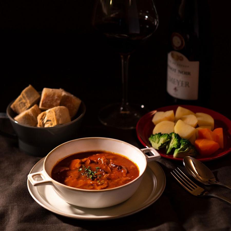 高級レトルトカレー 熊野牛カレー ラ・ヴェランダ 8個 手提げバッグ付】 熊野牛カレー＆熊野牛ハヤシソース 高級ギフトBOX