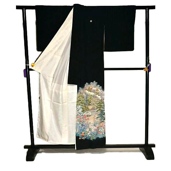 黒留袖 中古 着物 送料無料 最高峰 新品同様 十日町友禅作家・岡村蒼風 暈し染め 風景 花柄 比翼付身丈155.5ｃｍ 裄丈64.5ｃｍ 正絹 結婚式_6