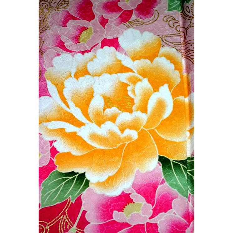 可愛い振袖 中古 着物 送料無料 最高峰 新品同様 暈し染め 金彩 シシュウ 花尽くし 牡丹 花柄 身丈164ｃｍ 裄丈66ｃｍ 黄色 正絹 成人式_13