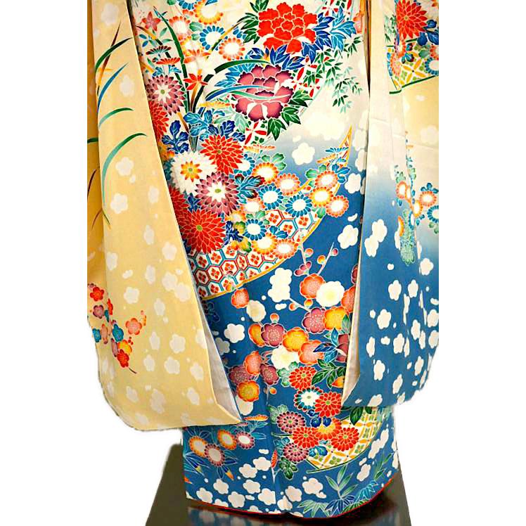 CREAM（PORTER） 華やかな振袖 中古 着物 送料無料 最高級 美品