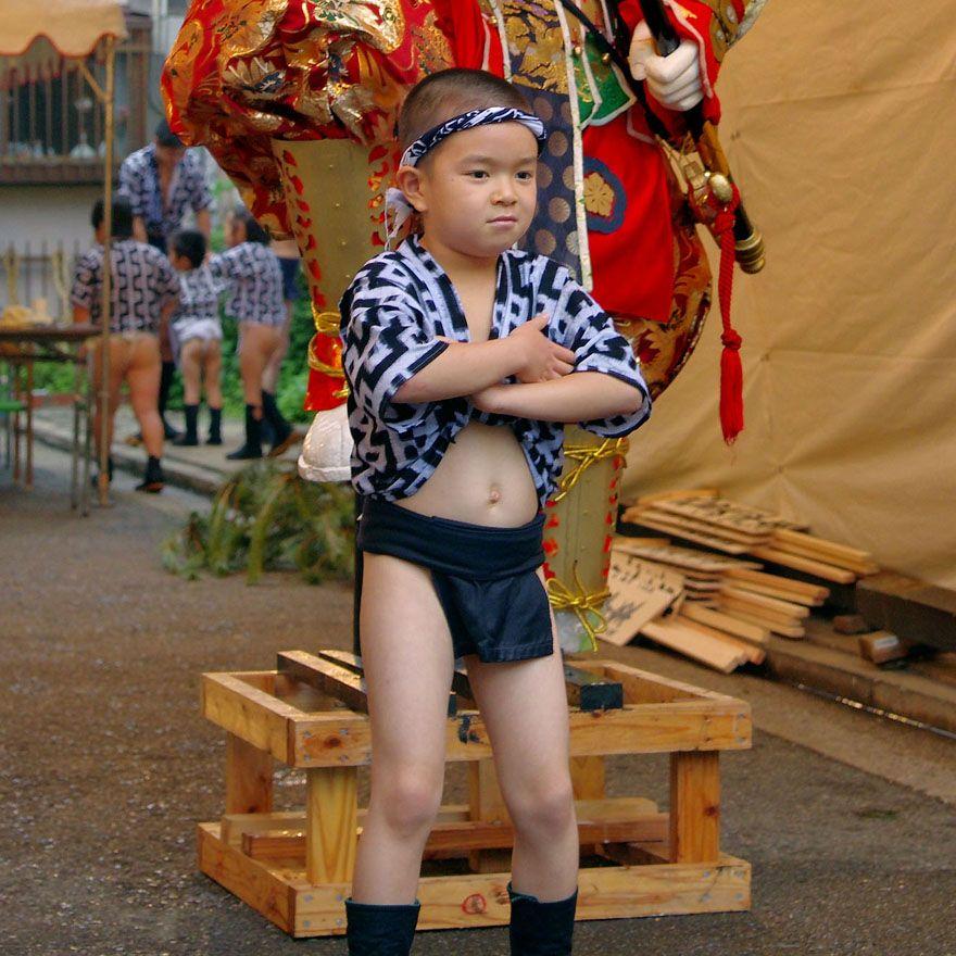 【06】 ＤＶＤ写真集「博多祇園山笠」（スライドショー形式） |  | 05