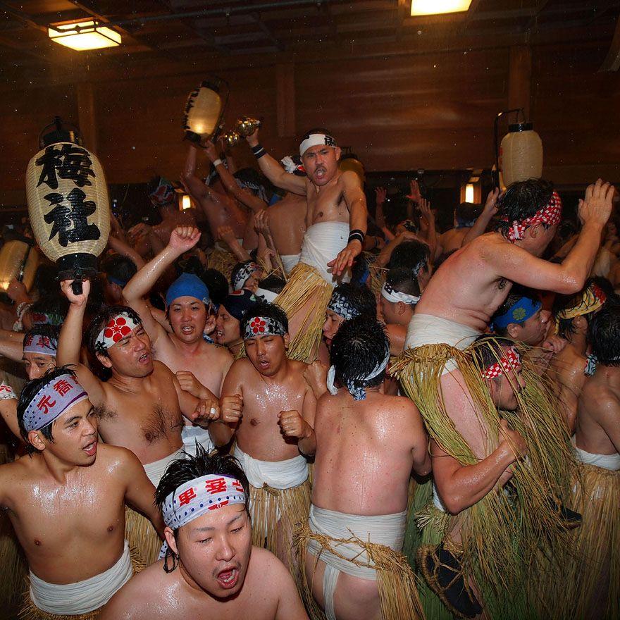 【14c】 ＤＶＤ写真集「見附天神裸祭平成2014・16・17・18・19年版」（スライドショー形式） |  | 04