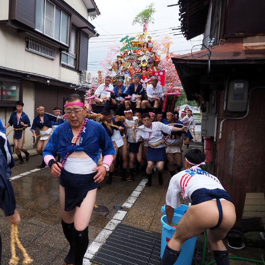 【52e】 ＤＶＤ写真集「津屋崎祇園山笠2019」（スライドショー形式） |  | 03