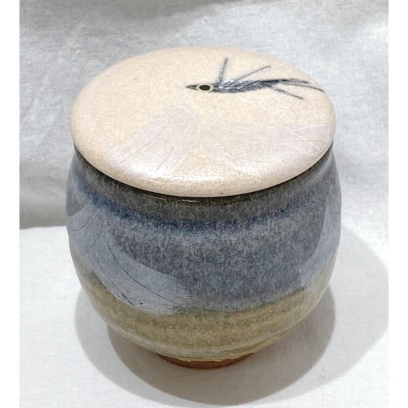 中古】迎 泰夫 陶器 蓋付小壷 飛び魚 : 和田質店 PAWNS GARAGE 中古】迎 泰夫 陶器 蓋付小壷 飛び魚 : 和田質店 PAWNS GARAGE
