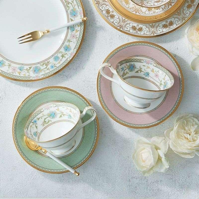 ノリタケ Noritake ヨシノ カップ&ソーサーペア(色変り ノリタケ Noritake ヨシノ カップ&ソーサーペア(色変り