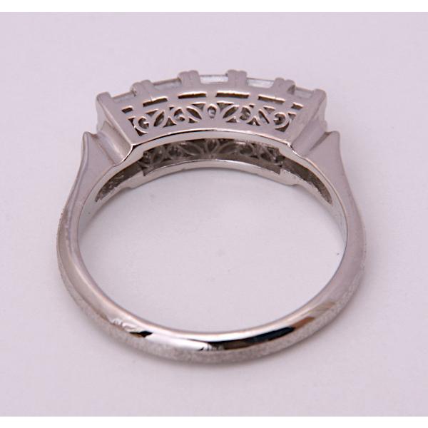 質屋出品》Pt900☆天然ダイアモンド1.02ct一文字リング☆C-5608  