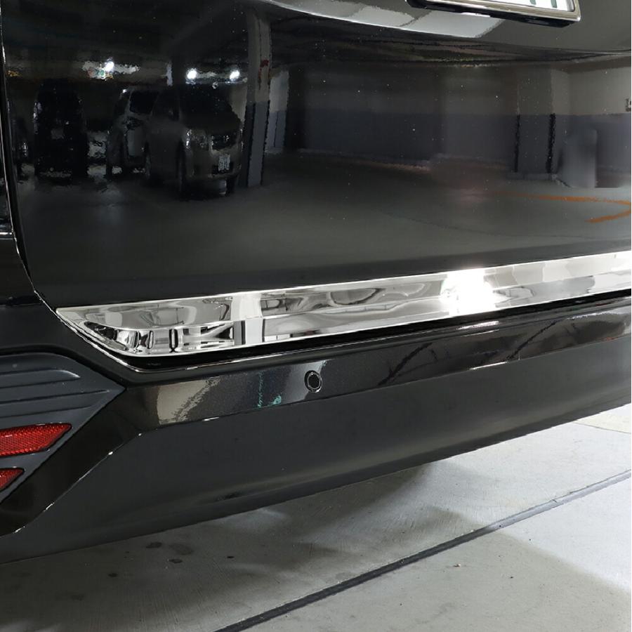トヨタ（TOYOTA） 新型 ノア ヴォクシー 90系 リアゲートトリム バック