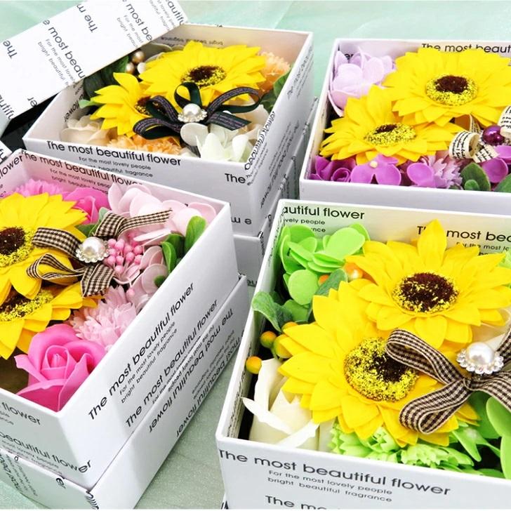 母の日 父の日 クリスマス 花のかたちの入浴剤  ひまわりボックスアレンジ カラーお任せ Sun Flower Box Arrange 花のカタチの入浴料 キューフラ Q-FLA｜waen0707｜02