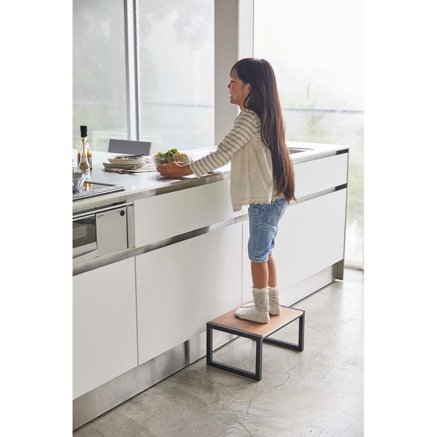 山崎実業 Yamazaki 踏み台 タワー ブラック_051590 【送料無料】  /  ホワイト 黒 子ども  ギフト /