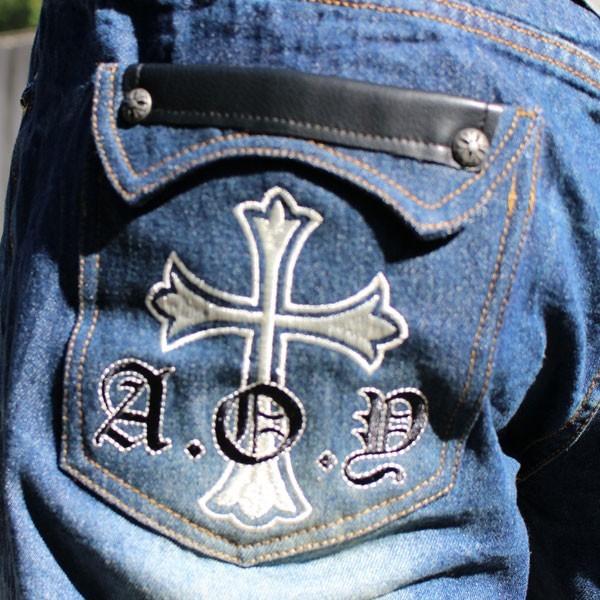 和柄 ジーンズ ドクロ刺繍ジーンズ ドクロ刺繍ジーパン【D1904