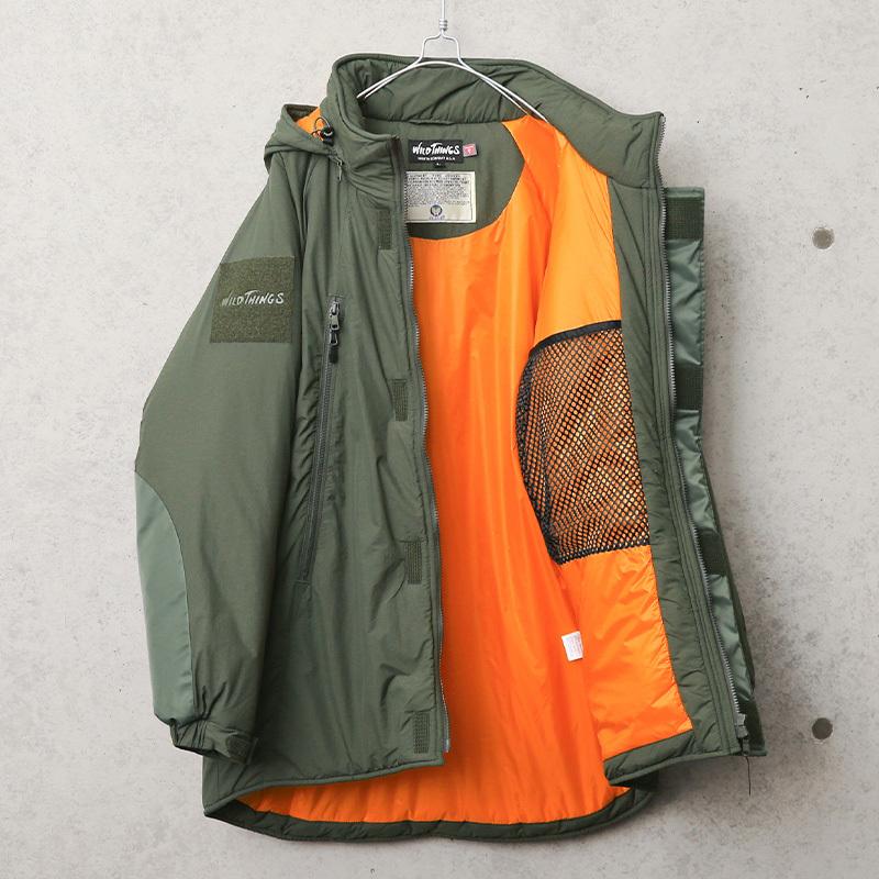 AVIREXとワイルドシングスのハッピージャケット