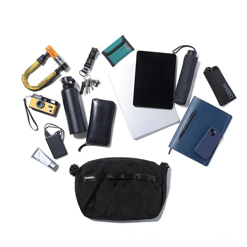 CHROME ブラック ボディバッグ　9L　試着保管品 CHROME（クローム） BJ-011 PAC SHOULDER 12L パック ショルダー BLACK