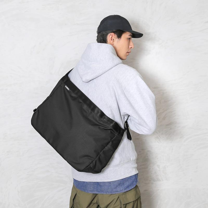 CHROME クローム JP-197 NEWSPAPER MESSENGER ニュースペーパー CHROME クローム JP-197 NEWSPAPER MESSENGER ニュースペーパー