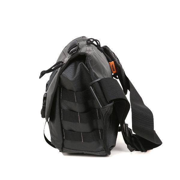 MAGFORCE マグフォース MF-6052 Ferocious Messenger Bag Black MAGFORCE マグフォース MF-6052 Ferocious Messenger Bag Black