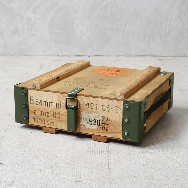 【有名人芸能人】 MILITARY 実物 USED ポーランド軍 アンモボックス ウッド メタル 家具・インテリア