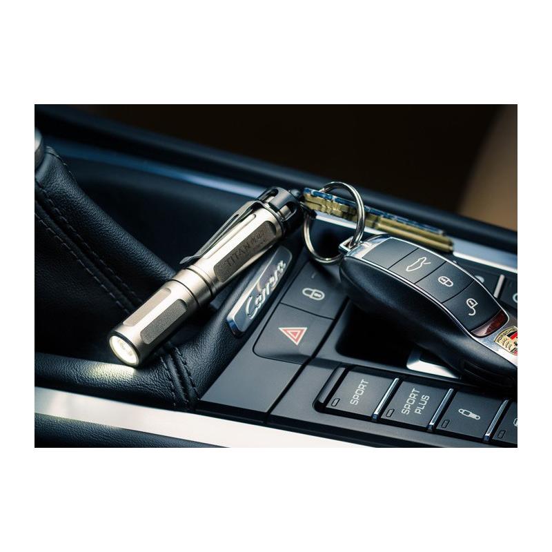 MILITARY SUREFIRE シュアファイア TITAN PLUS Ultra-Compact MILITARY SUREFIRE シュアファイア TITAN PLUS Ultra-Compact